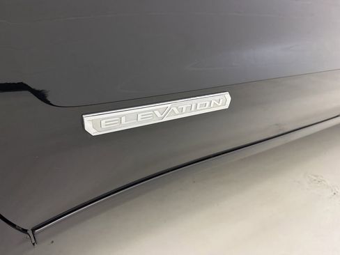 Used 2022 GMC Sierra 1500 Elevation AWD/4WD image 10