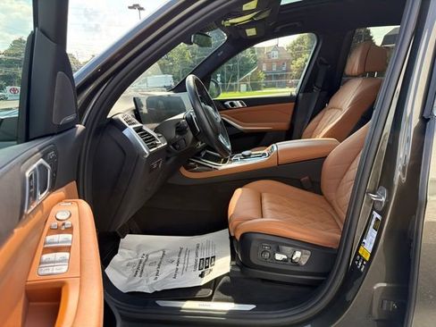 Used 2023 BMW X7 xDrive40i AWD/4WD image 13