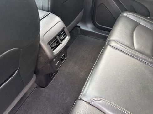 Used 2018 Chevrolet Equinox Premier image 35