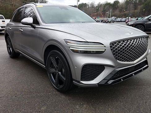 Used 2022 Genesis GV70 3.5T Sport w/ Sport Prestige Package image 13