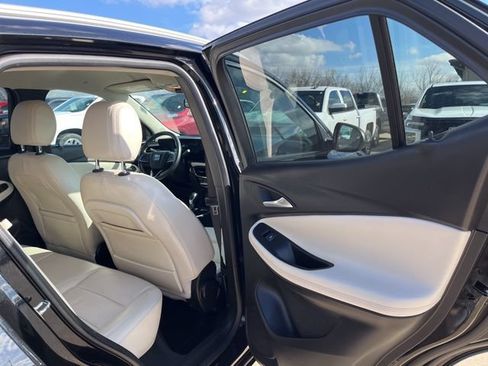 Used 2024 Buick Encore GX Avenir w/ Avenir Convenience Package FWD image 19