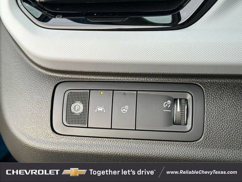 New 2027 Chevrolet Bolt LT w/ Comfort Package image 18