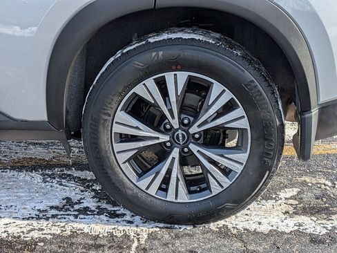 Used 2023 Nissan Rogue SV image 22