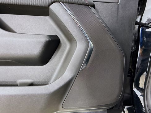 Used 2025 Chevrolet Suburban RST image 19