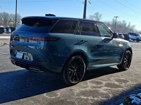 New 2025 Land Rover Range Rover Sport Dynamic SE image 3