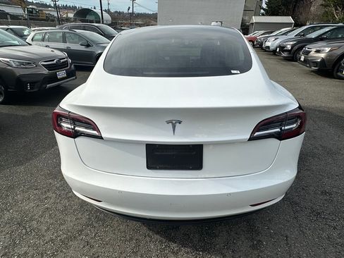 Used 2019 Tesla Model 3 Mid Range image 6