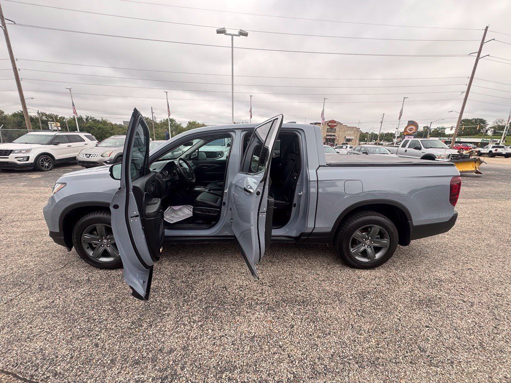 Used 2023 Honda Ridgeline RTL-E image 4