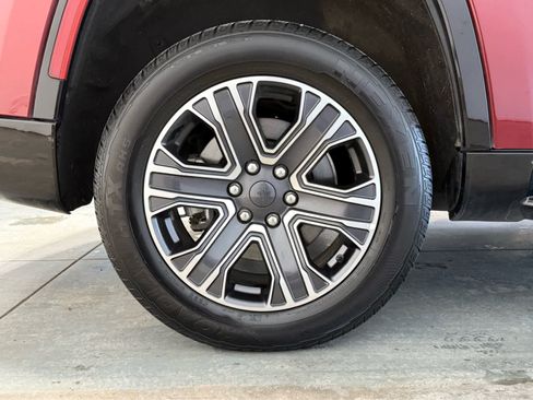 Used 2024 Jeep Wagoneer Series II image 10