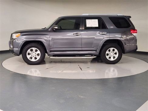 Used 2011 Toyota 4Runner SR5 image 5