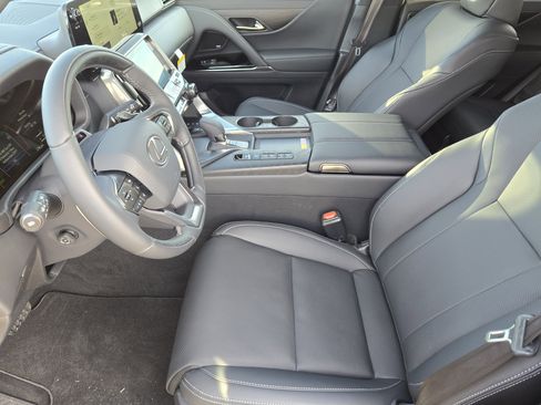 New 2026 Lexus LX 700h Luxury w/ Appearance Package image 9