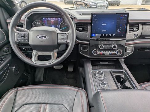 Used 2024 Ford Expedition Max Limited image 18