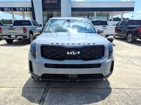 Used 2022 Kia Telluride EX w/ EX Premium Package AWD/4WD image 2
