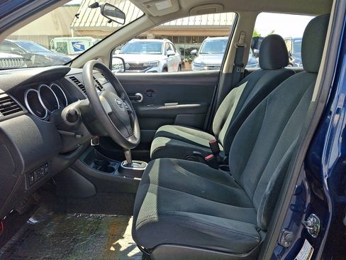 Used 2012 Nissan Versa Hatchback FWD image 13