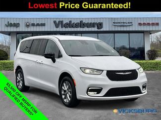 New 2026 Chrysler Pacifica Select 360° Tour