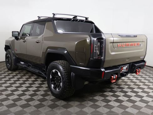 Used 2025 GMC Hummer EV 2X w/ Extreme Off-Road Package AWD/4WD image 11