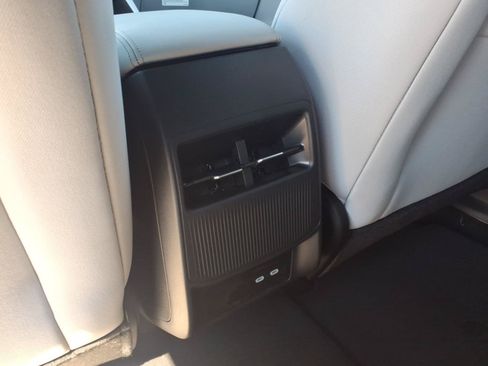New 2026 Jeep Cherokee Laredo AWD/4WD image 9