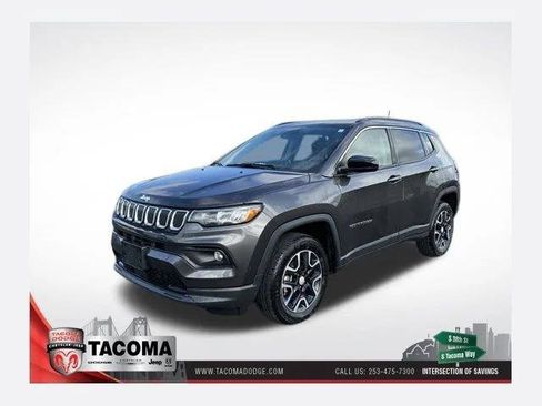Certified 2022 Jeep Compass Latitude w/ Sun and Sound Group AWD/4WD image 1