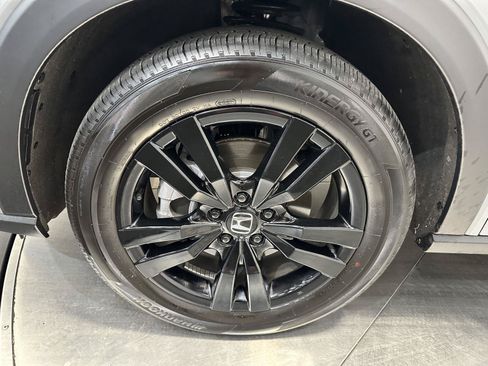 Certified 2026 Honda HR-V Sport image 9