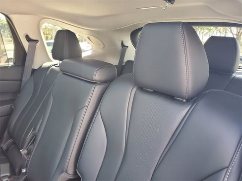 Used 2026 Acura MDX w/ Technology Package image 13