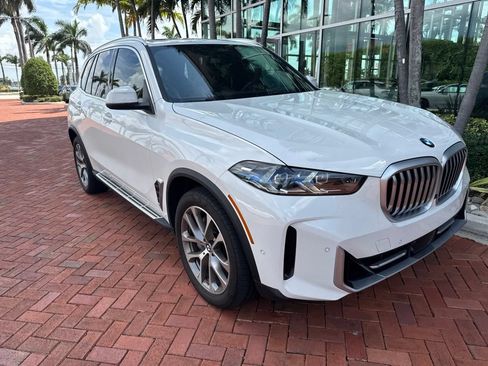 Used 2026 BMW X5 xDrive40i AWD/4WD image 1