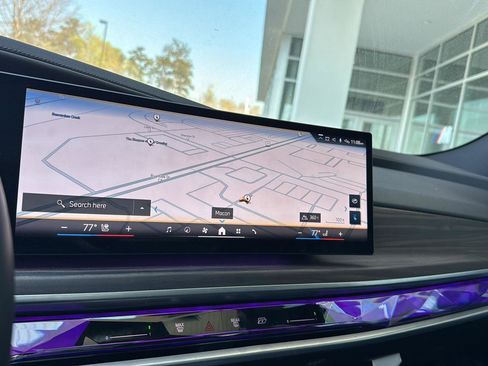 Certified 2024 BMW i7 xDrive60 w/ Executive Package AWD/4WD image 24