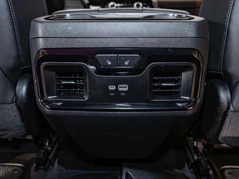 Used 2024 GMC Sierra 1500 AT4 w/ Technology Package image 22