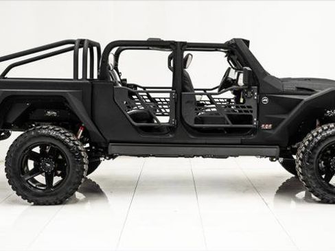 Used 2025 Jeep Gladiator Sport image 35