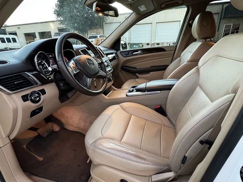 Used 2015 Mercedes-Benz ML 350 4MATIC image 9