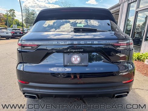 Used 2019 Porsche Cayenne AWD/4WD image 6