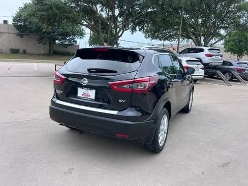 Used 2021 Nissan Rogue Sport SV FWD image 6