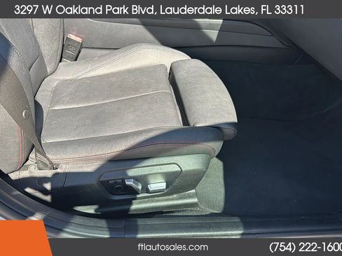 Used 2018 BMW 328d 328d Sedan 4D w/ Convenience Package image 42