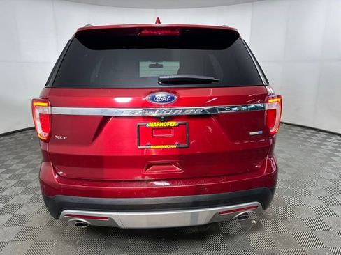 Used 2016 Ford Explorer XLT w/ Equipment Group 202A image 4