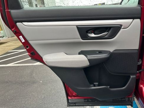 Used 2020 Honda CR-V LX image 13