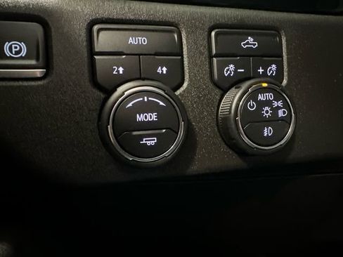 Used 2025 Chevrolet Silverado 1500 RST w/ Convenience Package II image 29