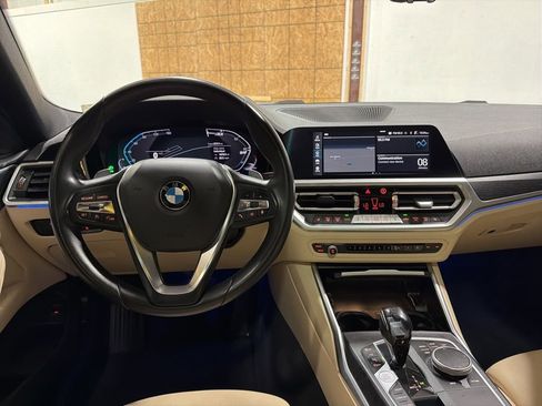 Used 2021 BMW 430i Coupe w/ Convenience Package image 26