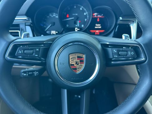 Certified 2026 Porsche Macan AWD/4WD image 23