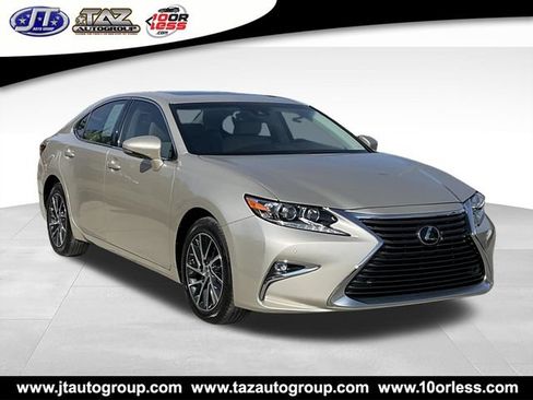 Used 2017 Lexus ES 350 w/ Luxury Package FWD image 1