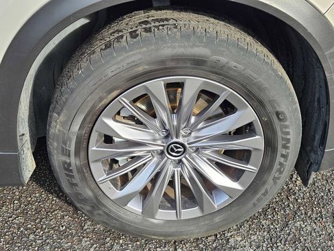 Used 2025 MAZDA CX-90 3.3 Turbo w/ Preferred Package image 9