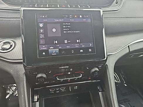 Used 2025 Jeep Grand Cherokee Laredo w/ Luxury Tech Group I image 27