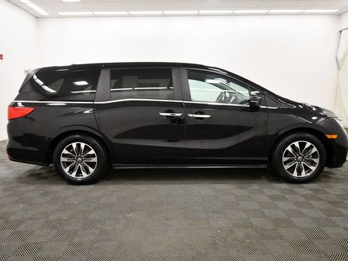 Certified 2024 Honda Odyssey EX-L image 9