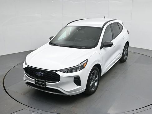 Certified 2023 Ford Escape ST-Line w/ Equipment Group 301A image 35