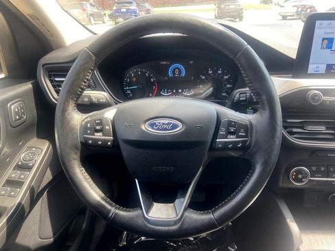 Used 2020 Ford Escape SEL image 14