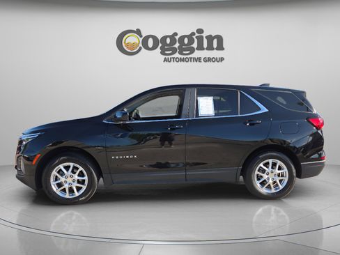 Used 2024 Chevrolet Equinox LT AWD/4WD image 2