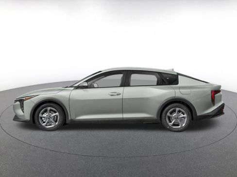 Used 2026 Kia K4 FWD image 3