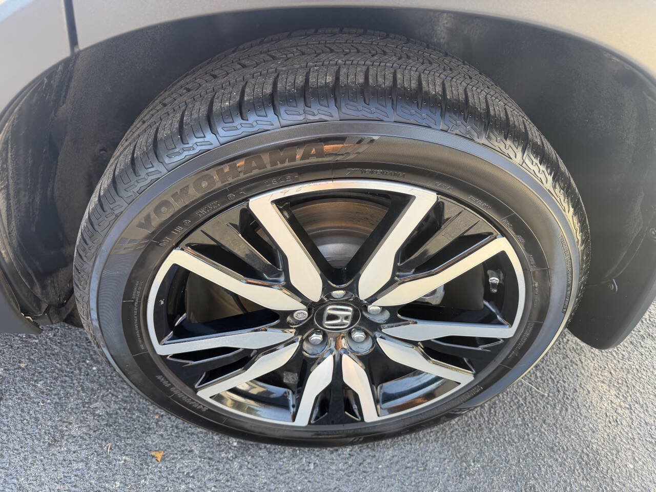 Used 2021 Honda Pilot Touring image 12