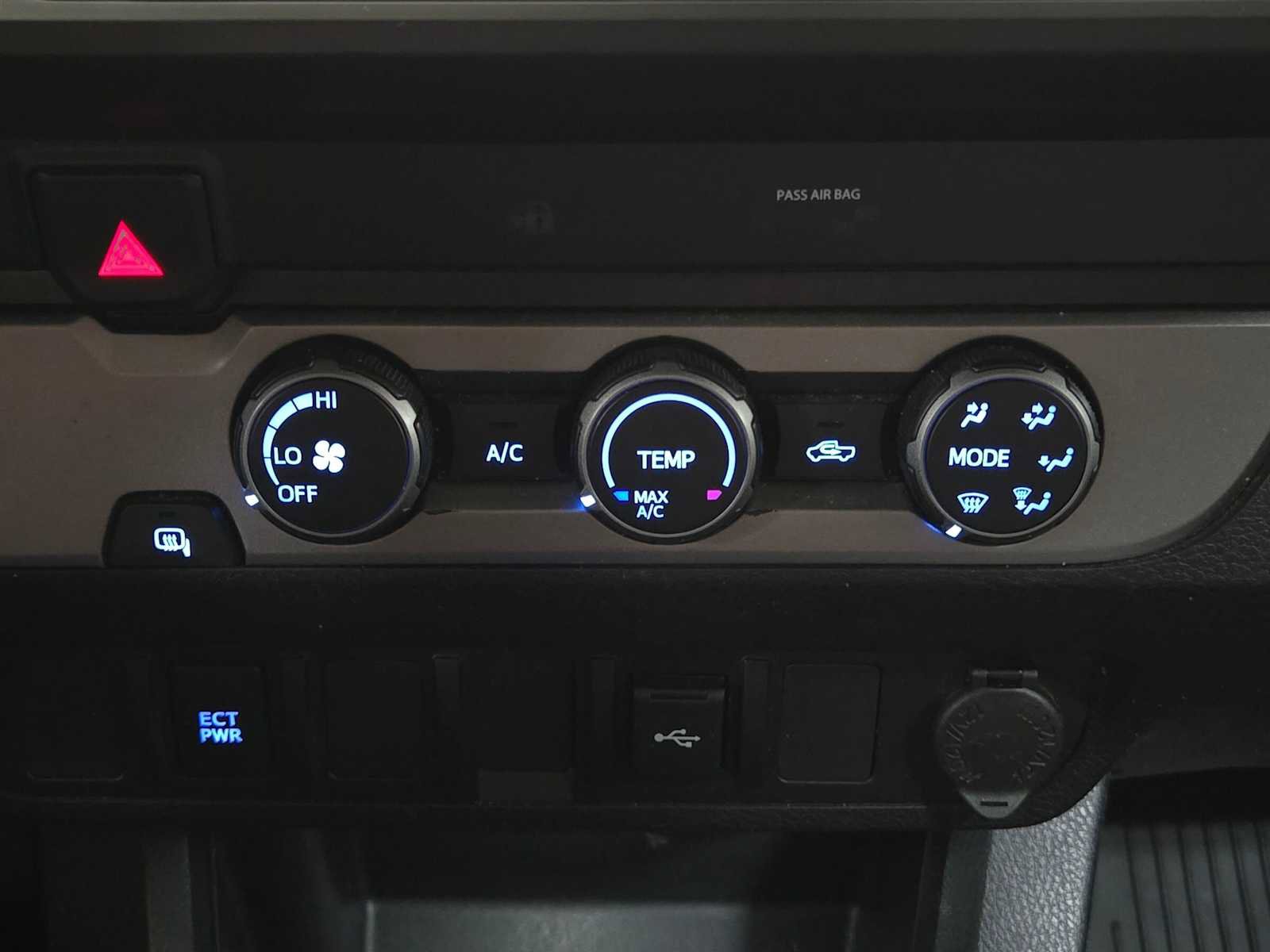 Used 2022 Toyota Tacoma SR RWD image 29