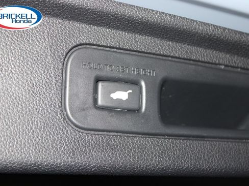 Certified 2024 Honda Odyssey Touring image 11