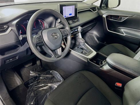 Certified 2023 Toyota RAV4 LE image 10