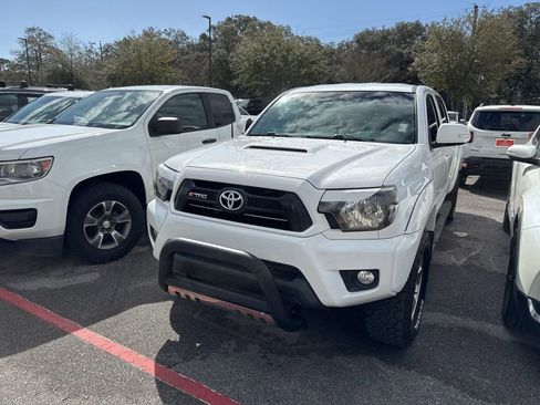 Used 2014 Toyota Tacoma 4x4 Double Cab w/ TRD Sport Package image 2