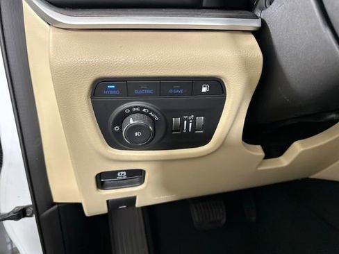 Used 2023 Jeep Grand Cherokee 4WD 4xe image 19